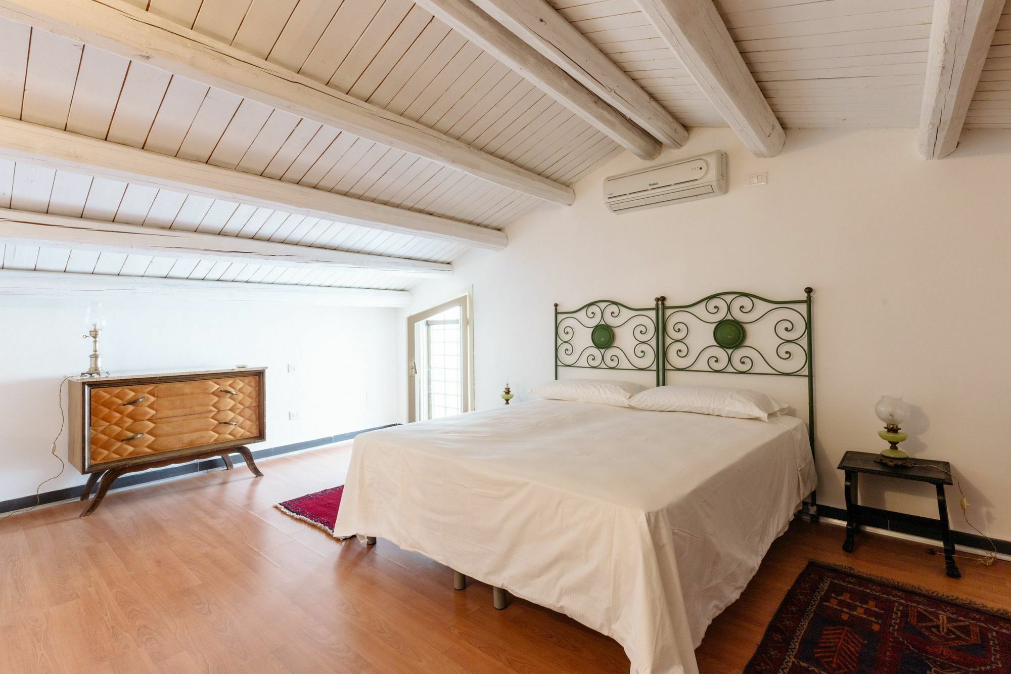 Sant'Elia Prestige Apartment With Balcony ปาแลร์โม ภายนอก รูปภาพ
